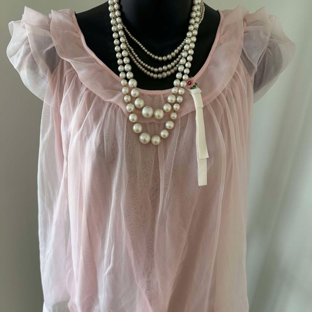 Short pink nightgown